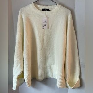 Lillusory oversized Cream Crew Neck Sweater  NWT large pullover